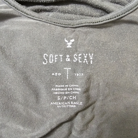 American Eagle Soft & Sexy Tee - Picture 2 of 3